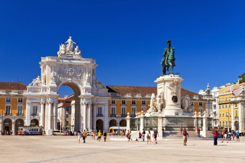 Lisbon: Old Town Walking Tour with River Cruise Tickets - Keywords: