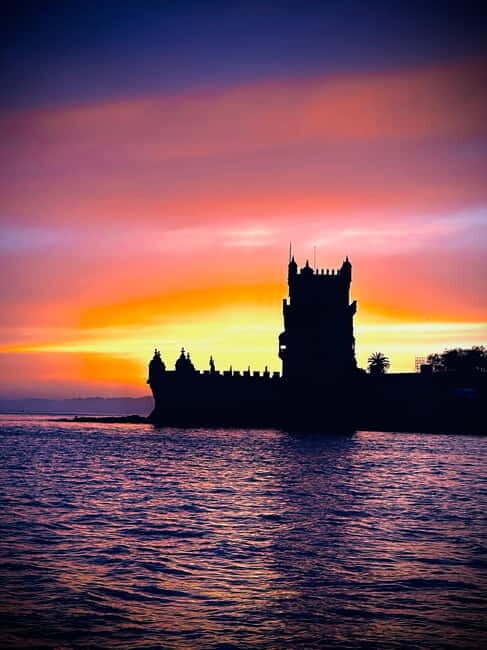 Lisbon On a Sailboat - Cultural Facts and Sailing Experience - Key Points