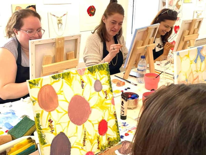 Lisbon: Painting Class in an Art Gallery - FAQ