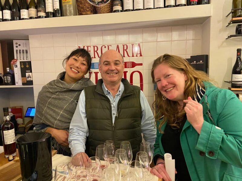 Lisbon: Portuguese wine tasting in a specialized wine shop - Key Points