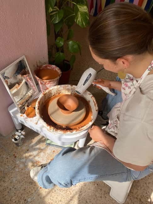 Lisbon: Pottery Wheel Lesson - Meditate With Clay - Key Points