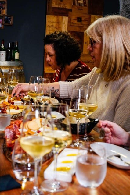 Lisbon: Premium Wine and Tapas Tasting Session - FAQ