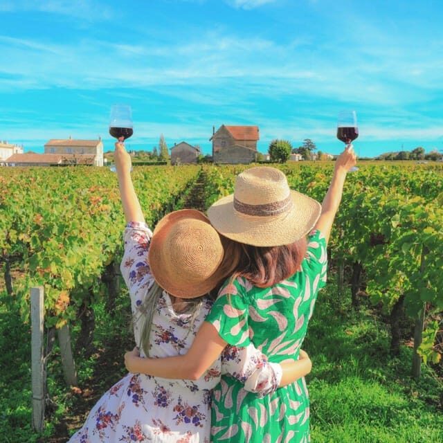 Lisbon: Private All Inclusive Setúbal & Arrábida Wine Tour - Cultural Discoveries: Tiles, Markets, and Scenic Viewpoints