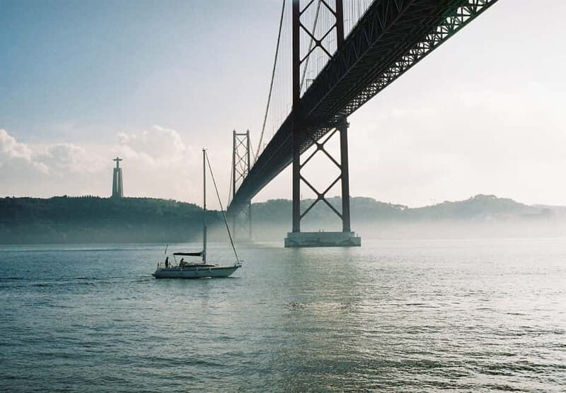 Lisbon: Private and personal sailing excursion - A Detailed Look at the Lisbon Private Sailing Experience
