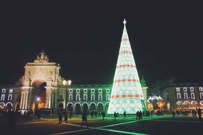 Lisbon: Private Christmas Lights Tour by Eco Tuk Tuk - Who Will Love This Tour?