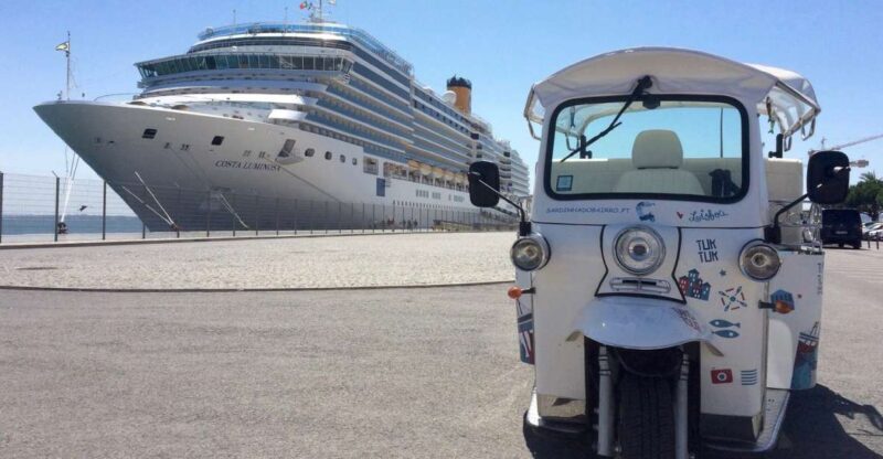 Lisbon: Private City Tour by Eco Tuk Tuk - The Experience and Guides