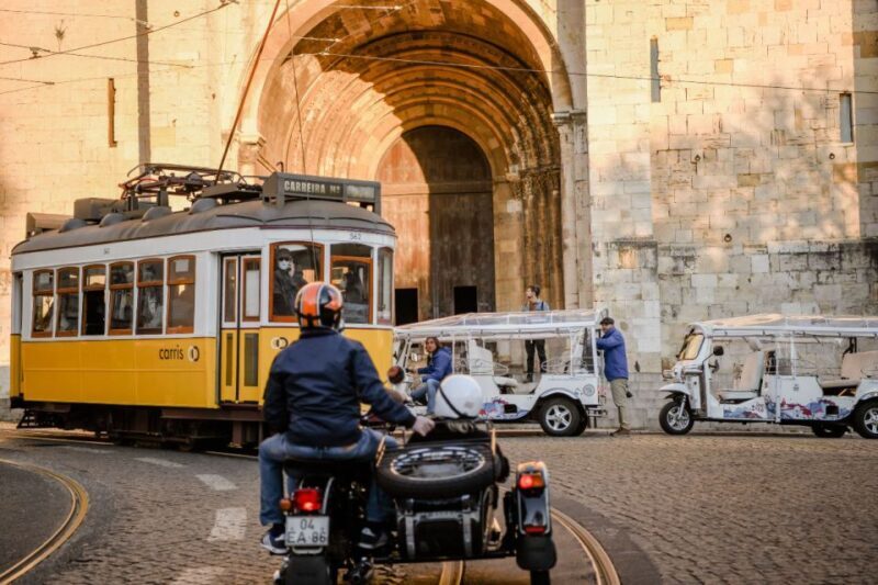 Lisbon: Private City Tour by Eco Tuk Tuk - What’s Included and What Not