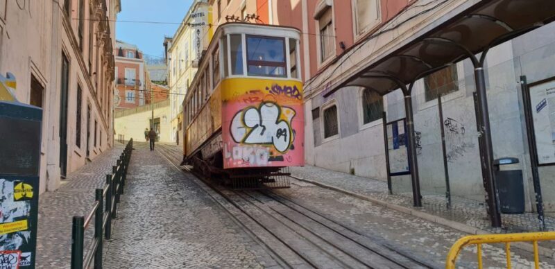 Lisbon: Private Eco Tuk-Tuk Tour for 2 Hours - FAQ