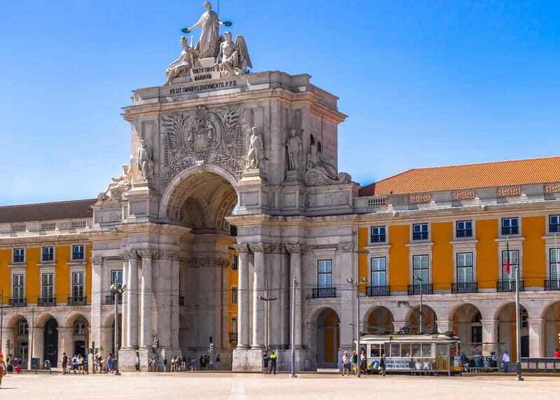 Lisbon: Private Guided Tuk-Tuk Tour with Hotel Pickup - FAQs
