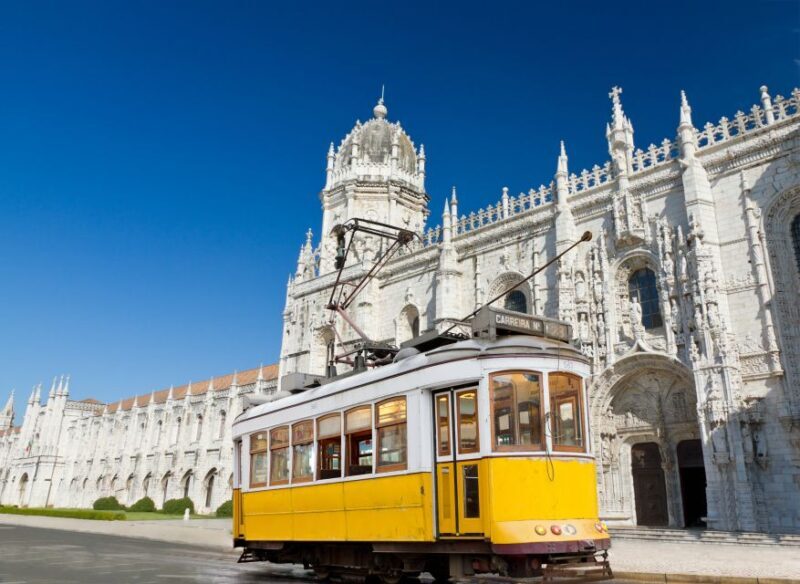 Lisbon: Private Half-Day Tour with Hotel Pickup - Key Points