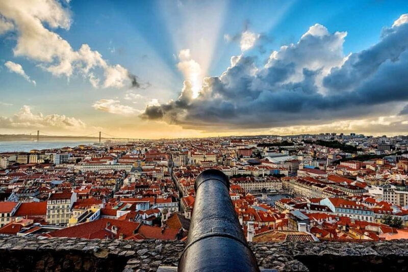 Lisbon: Private Luxury Tour to Belém, Cristo Rei and Alfama. - Frequently Asked Questions