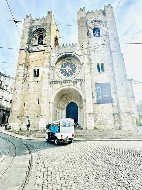 Lisbon: Private Old Town Tour by Eco TukTuk - An In-Depth Look at the Lisbon Eco TukTuk Tour