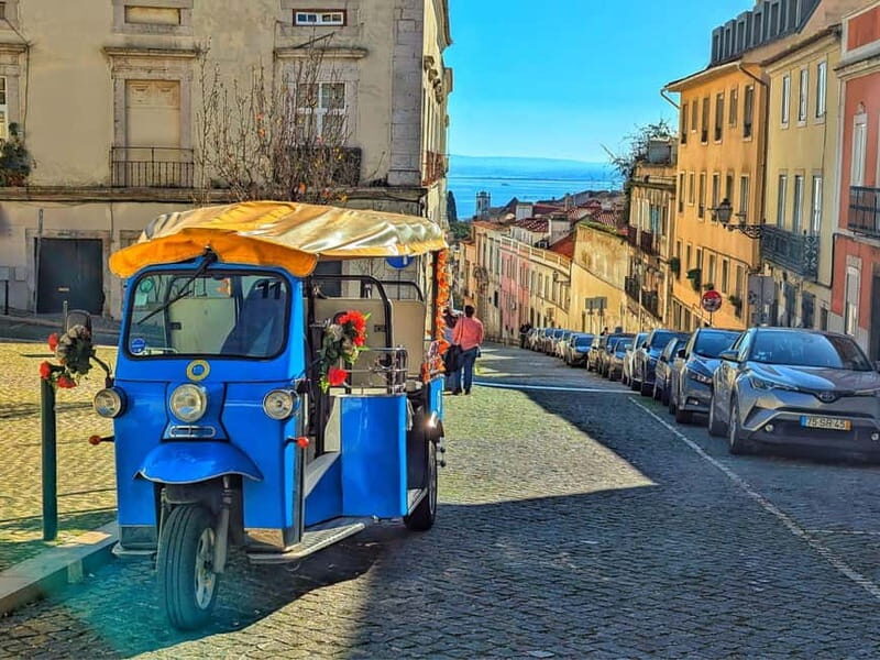 Lisbon: Private Old Town Tour - Key Points