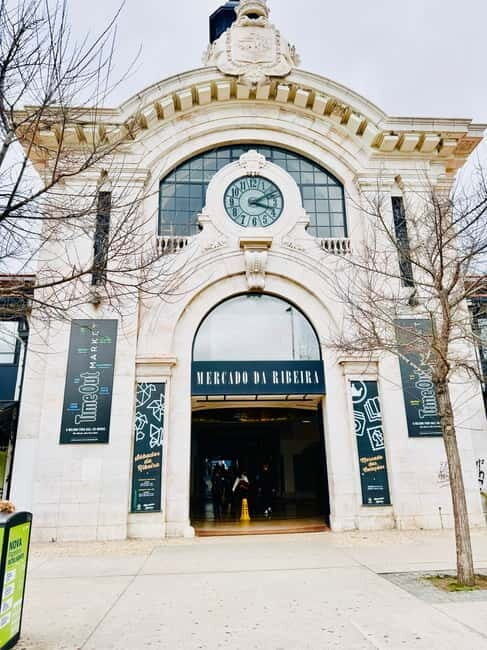 Lisbon: Private Old Town Tuk Tuk Tour - Exploring the Itinerary in Detail