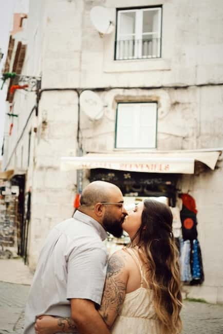 Lisbon: Private Photoshoot Tour in Alfama with Edited Photos - FAQ