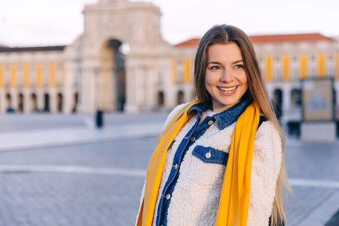 Lisbon : Private Professional Photoshoot at Praça do Comercio - An In-Depth Look at the Lisbon Photoshoot Experience