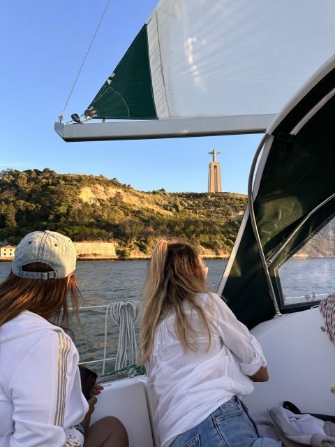 Lisbon: Private sailboat tours on Tagus River - The Crew and Service