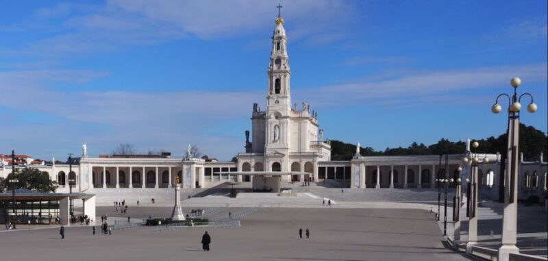Lisbon: Private Sanctuary of Fátima half day Guided Tour - Key Points