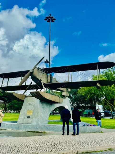 Lisbon: Private Sightseeing Full City Tour by Tuk-Tuk - FAQ