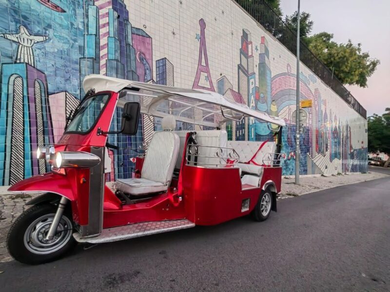 Lisbon Private Sightseeing Photography Tour with Tuk Tuk - What Reviewers Say