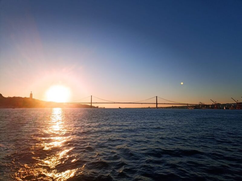 Lisbon: Private Sunset Sailboat Tour with Welcome Drink - Analyzing Value and Practicalities