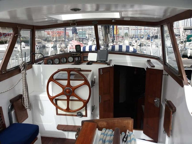 Lisbon: Private Tagus River Cruise with Drinks - Authentic Experiences and Reviewer Insights