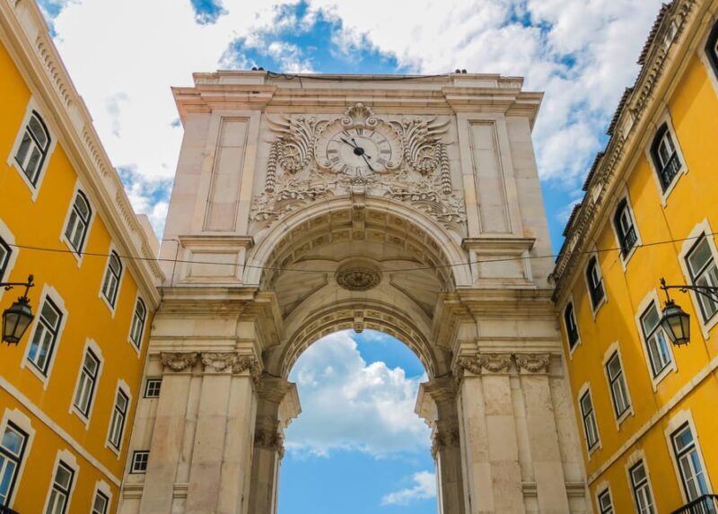 Lisbon: Private walking tour - A Deep Dive into the Lisbon Private Walking Tour