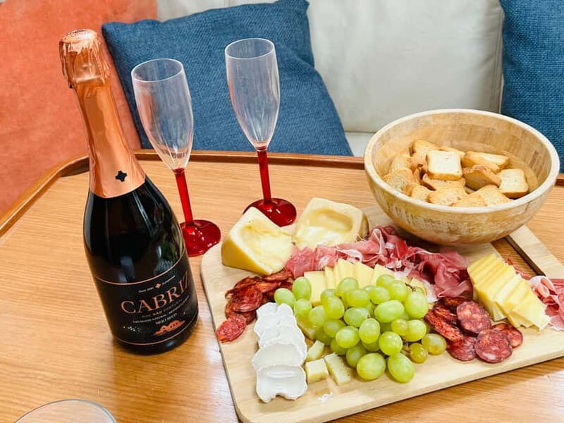 Lisbon: Romantic Cruise with Wine & Portuguese Tapas - The Full Experience: What to Expect