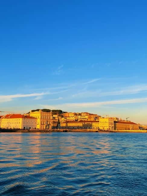 Lisbon Sailing Boat Tour: Beach Stop with snacks and drinks - Considerations and Practical Tips