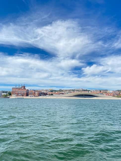 Lisbon Sailing Boat Tour: Beach Stop with snacks and drinks - FAQ