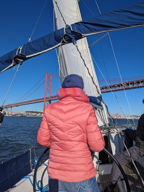 Lisbon: Sailing Initiation - 2 or 4 hours - What’s Included and What’s Not?