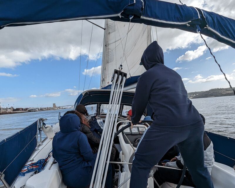 Lisbon: Sailing Initiation - 2 or 4 hours - Who Should Consider This Tour?