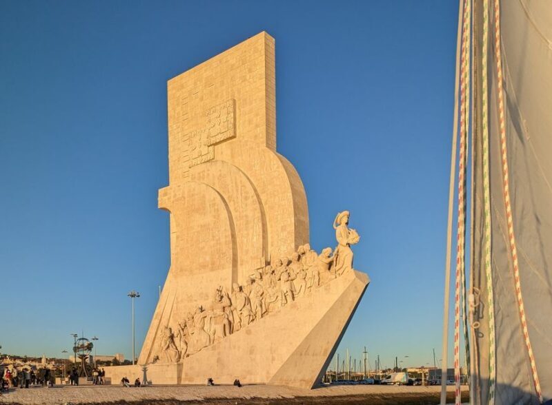 Lisbon: Scenic Day & Sunset Boat Tour with a Drink - FAQ