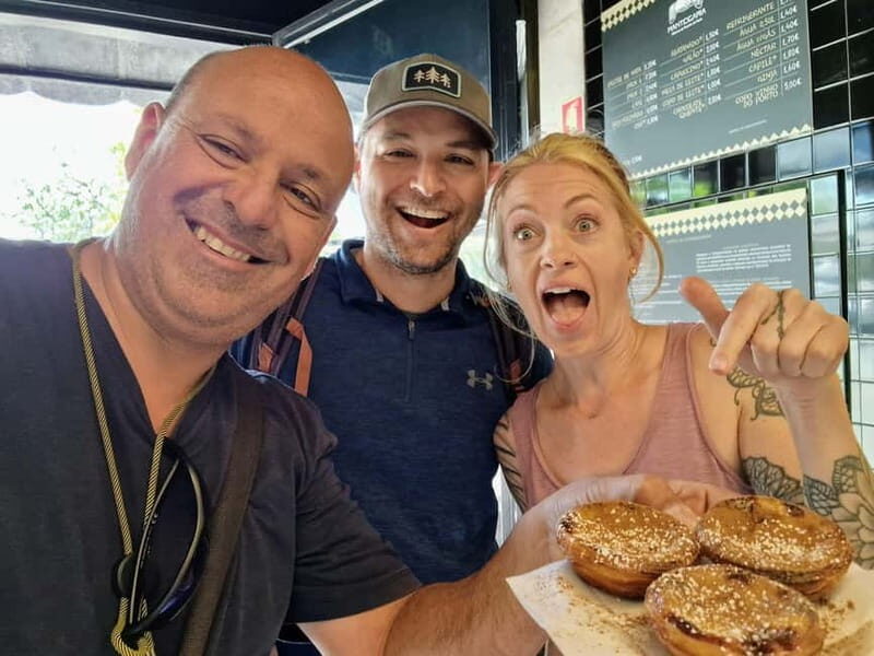 Lisbon: Sidecar tour with three food tasting stops - Key Points