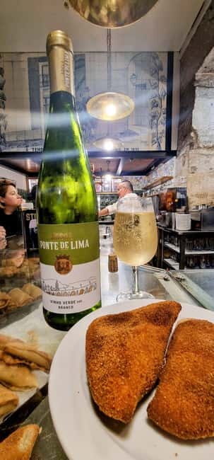 Lisbon: Sidecar tour with three food tasting stops - Who Will Love This Tour?