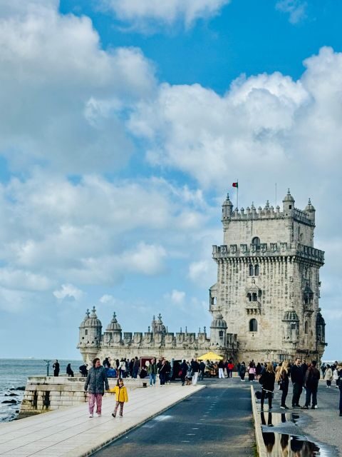 Lisbon: Sintra ,Cabo de Roca & Cascais sunset Full day tour - FAQ