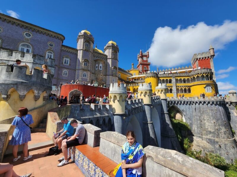 Lisbon: Sintra, Pena, Cabo da Roca, Guincho, Cascais, Estoril. Up to 6 people. - FAQs
