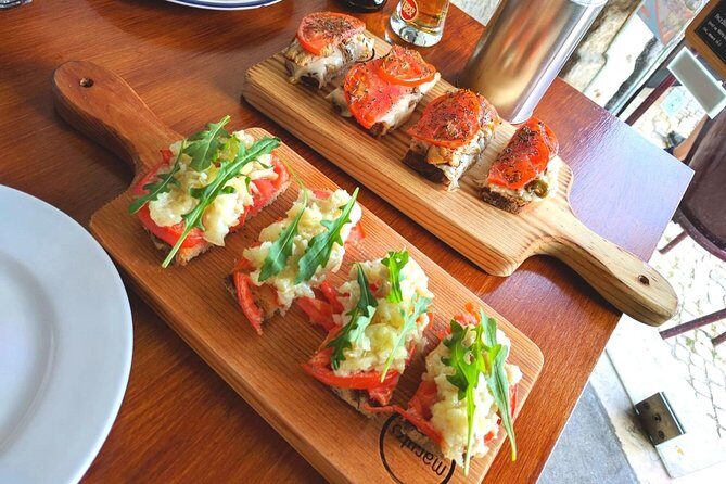 Lisbon Small-Group Food Tour with 18 Tastings in Alfama District - Key Points