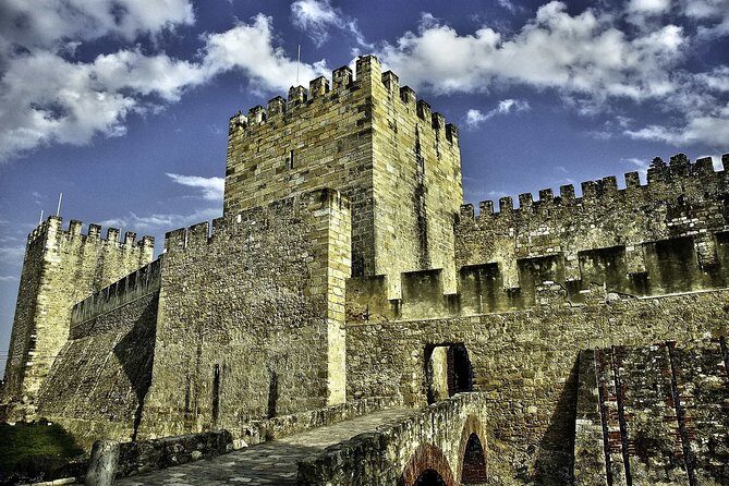Lisbon Small-Group Sightseeing City Tour with Transportation - Who Will Enjoy This Tour?