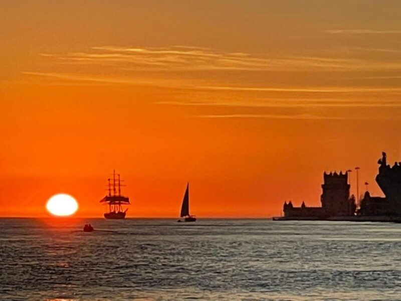 Lisbon Speedboat Sunset with Monuments Sightseeing - Who Will Love This Experience?