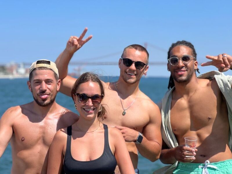 Lisbon: Splash Boat Party the only all inclusive party + SUP - The Practical Details