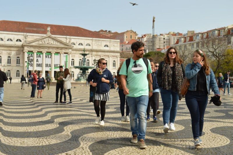 Lisbon: Starter Walking Tour to the highlights in German - The Practicalities: What to Expect