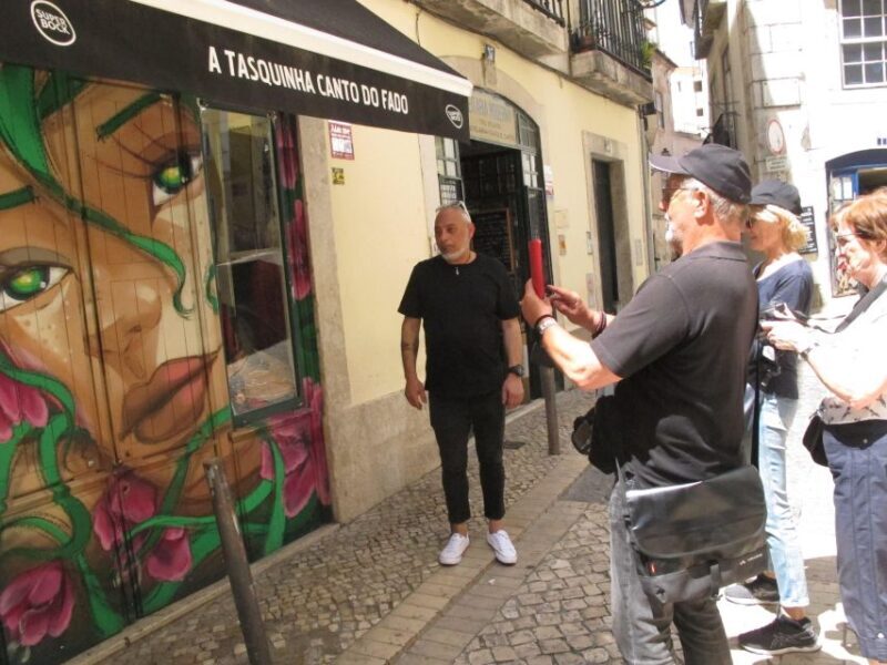 Lisbon Street Art Tour - The Guides and Their Role