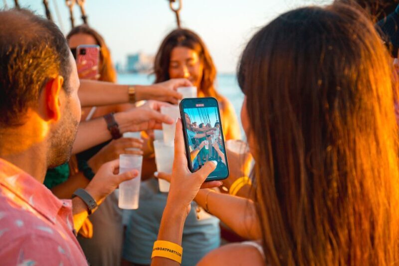 Lisbon: Sunset Boat Party with Live DJ and Night Club Entry - Pricing and Value