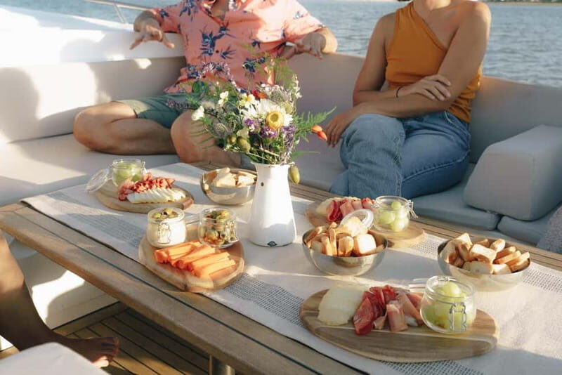 Lisbon: Sunset Boat Tour with Snacks & Drinks - Key Points