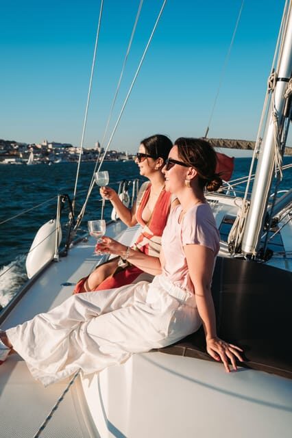 Lisbon: Sunset Sailboat with Open Bar - FAQ