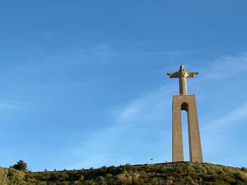 Lisbon: Sunset Sailing with Local Wine & Stunning Views - Exploring the Itinerary: What to Expect and Why It Matters