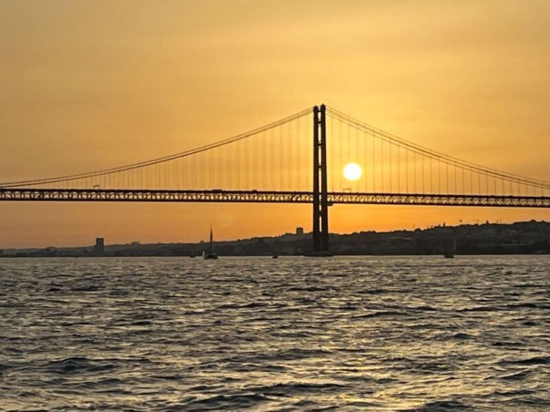 Lisbon Sunset Sensations 2h Cruise - A Detailed Look at the Lisbon Sunset Sensations Cruise