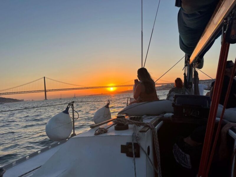 Lisbon Sunset Sensations 2h Cruise - The Sum Up