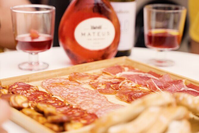 LISBON SUNSET TO NIGHT in Vintage Jeep with FOOD & DRINKS - Value and Practicality